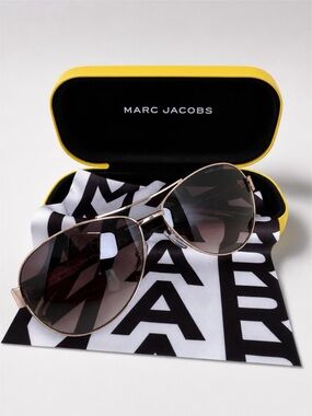 NWT Marc Jacobs Rose Gold Aviator Sunglasses with Brown Gradient Lenses